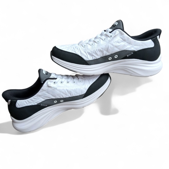 Skechers Slip-ins Women's Size 9 Quilted White and Black Athletic Shoes - Picture 5 of 8